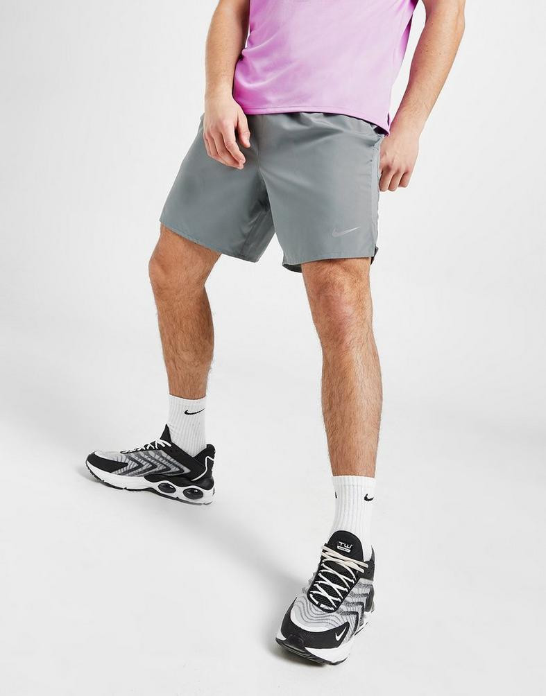 Nike Challenger 7" Men's Shorts